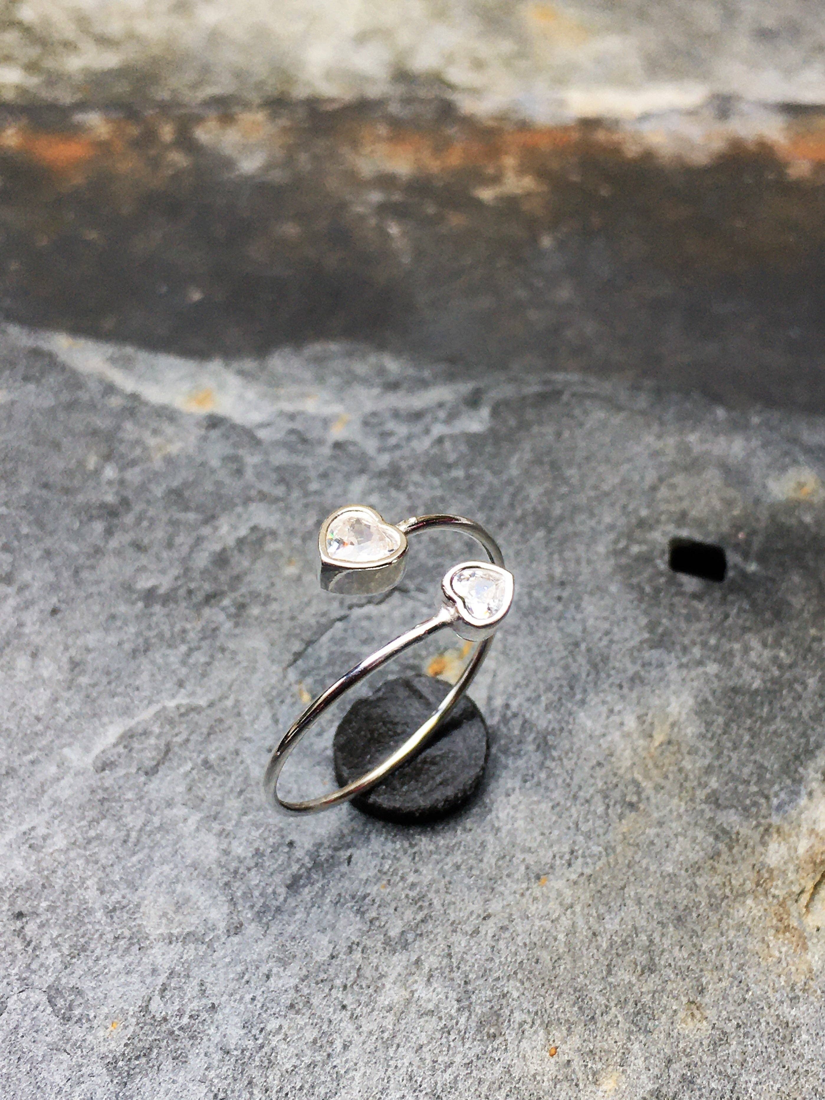 HEART RING