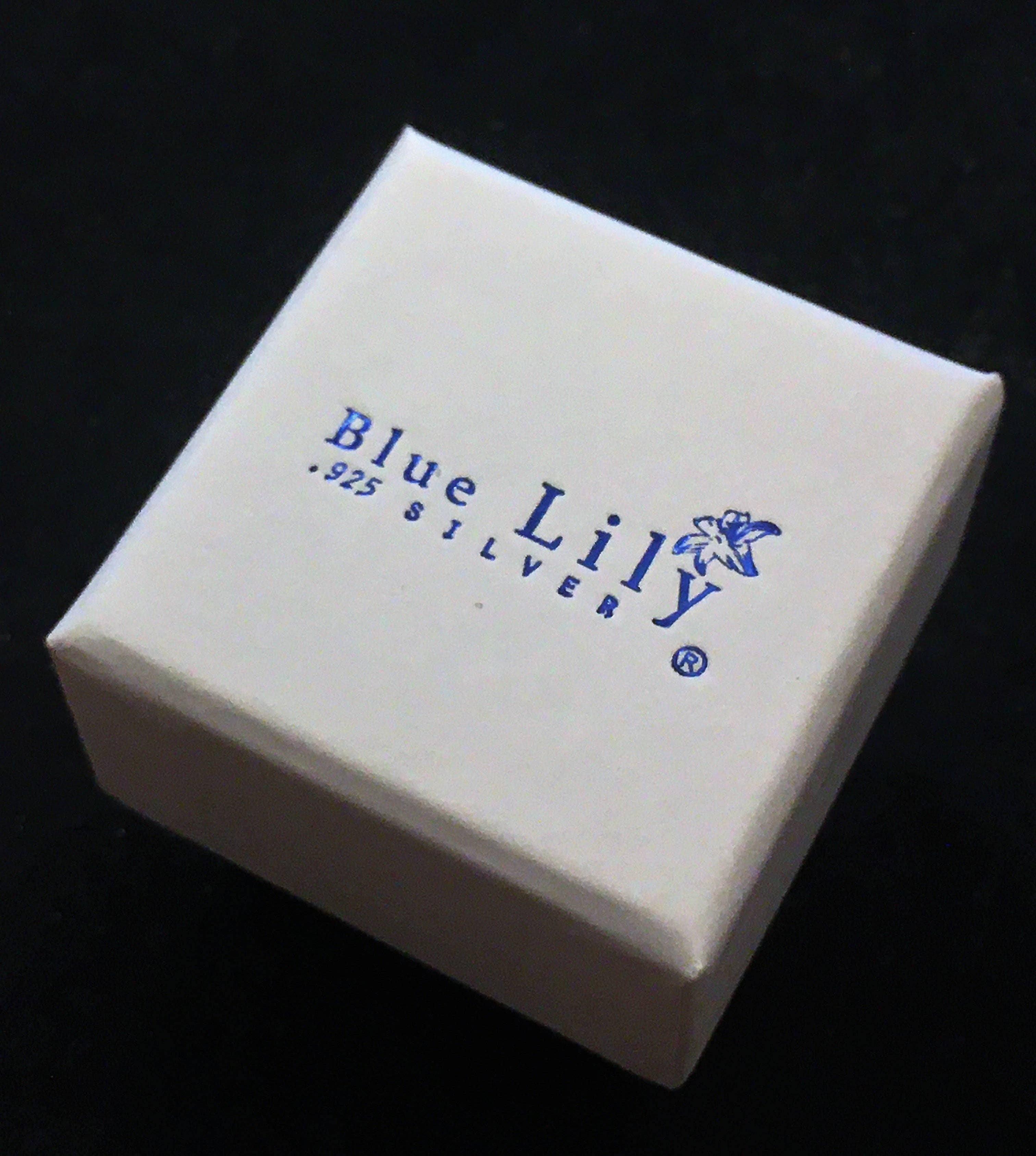 LOVE TWIST CZ RING ONE SIZE