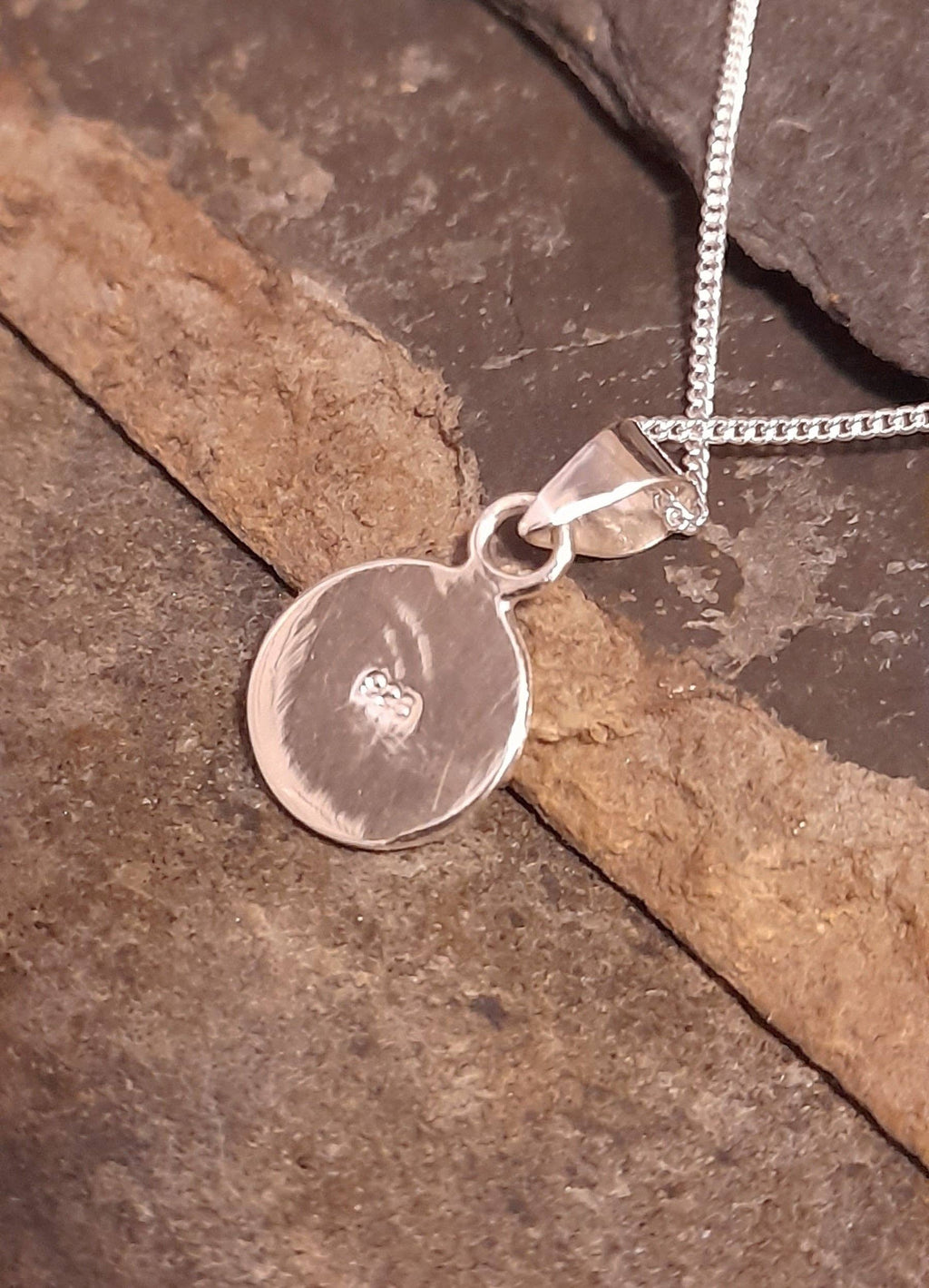 Blue Lily 925 - ROUND GREEN P/D 10MM