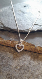 CZ OUTLINE HEART 10MM