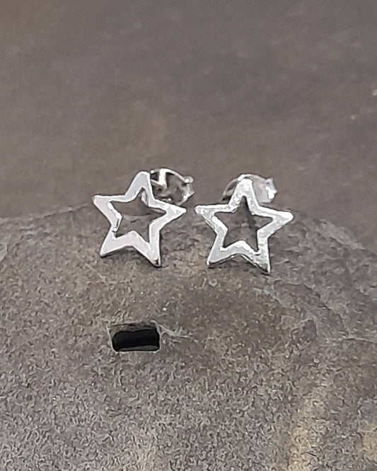 Blue Lily 925 - 9MM OUTLINE STAR STUD