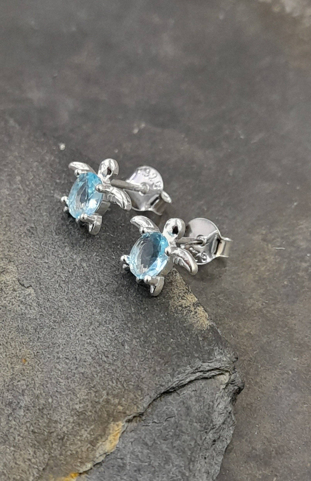 SS741B - LIGHT BLUE CZ TURTLE 8 X 7MM Earrings