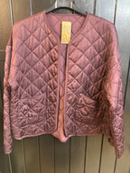 Lightweight One Size quilted jacket with pockets