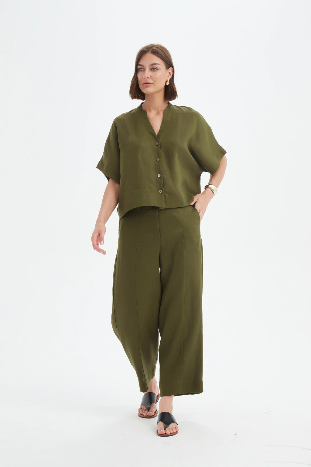 Tirelli - Boxy Button Linen Shirt - Dark Moss