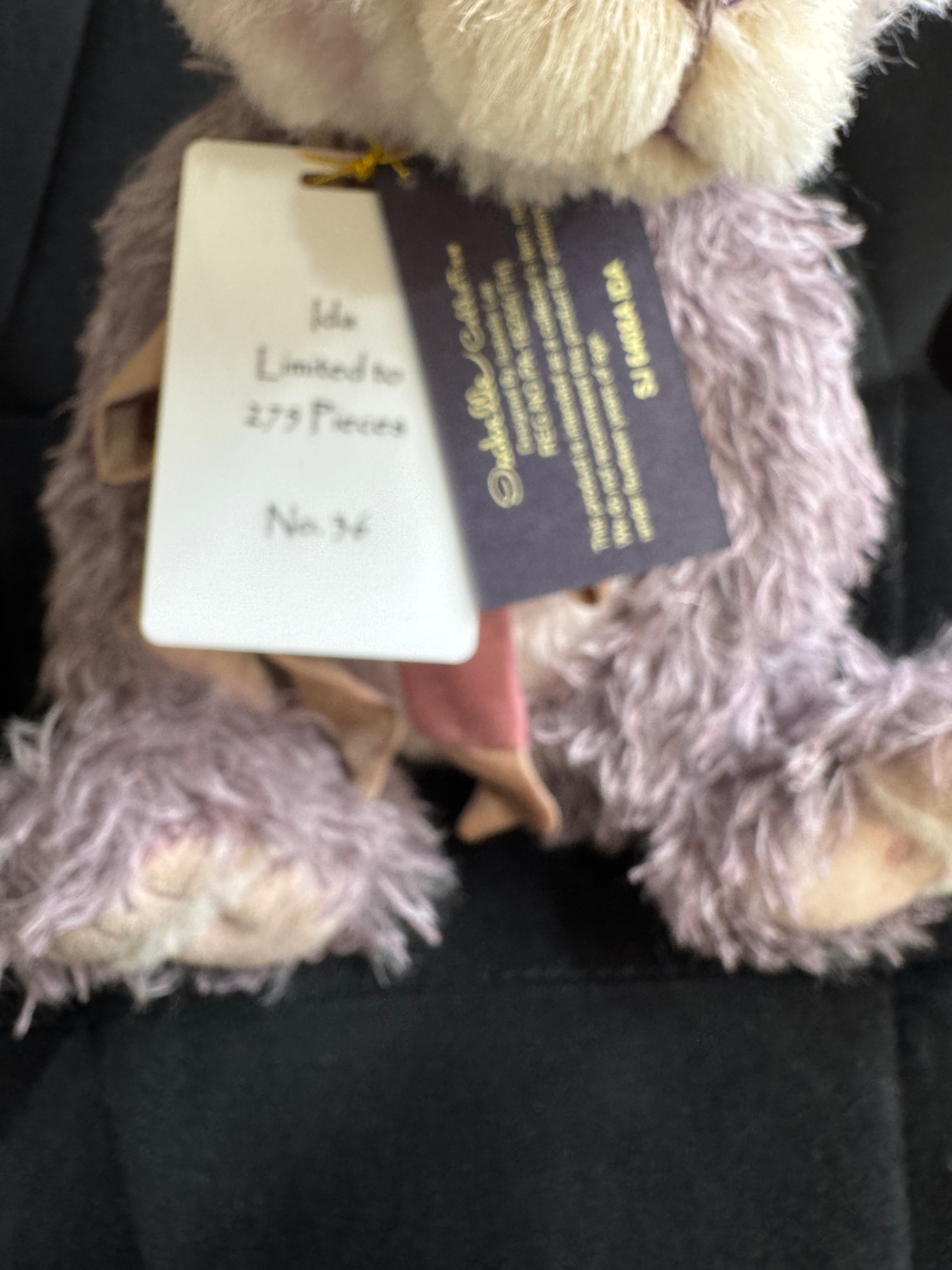 Charlie Bears - Ida