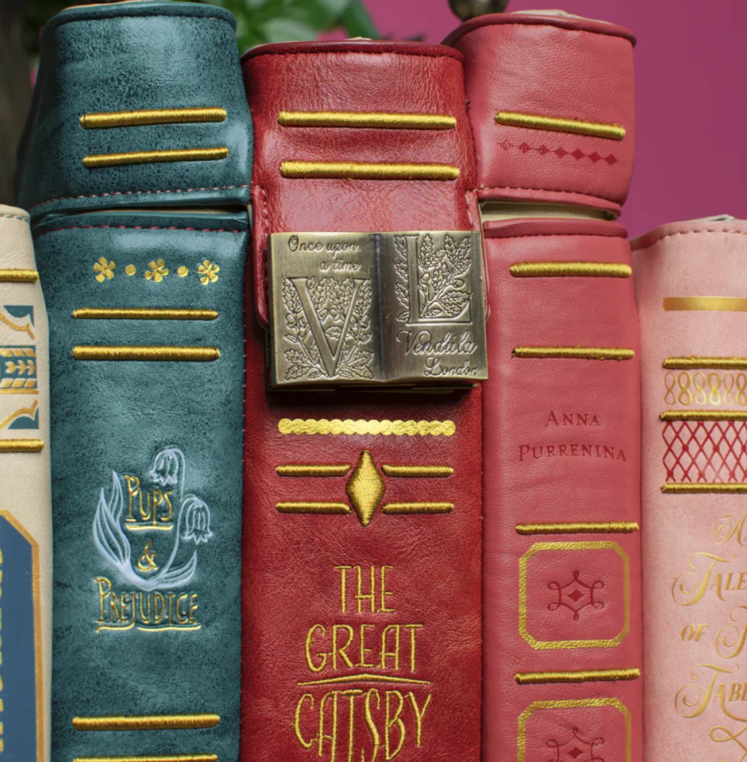 Vendula - BOOKSHELF BOULEVARD BOOK STACK BAG
