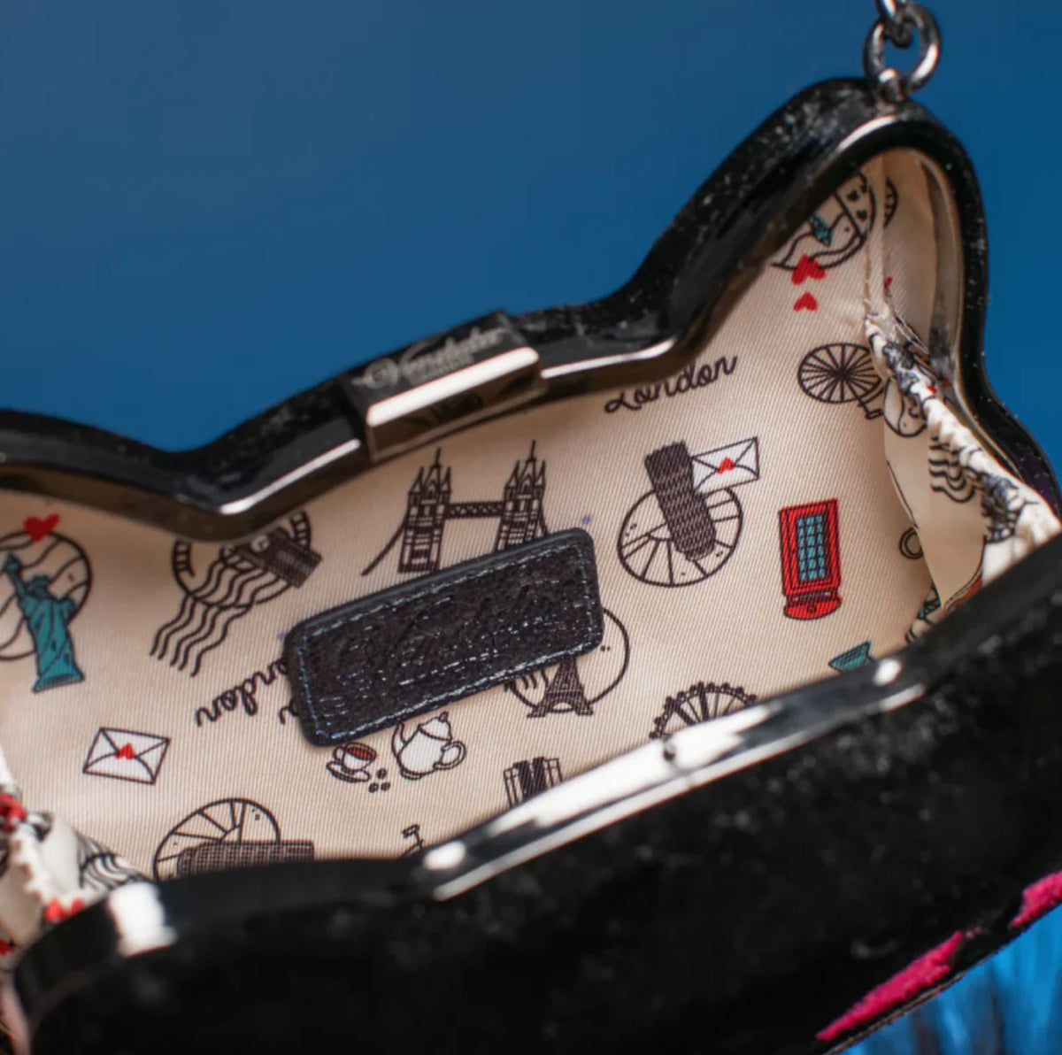 Vendula London - Haunted Theatre - Skelecat Bag