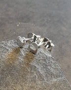 HAMMERED 4MM HEART STUD