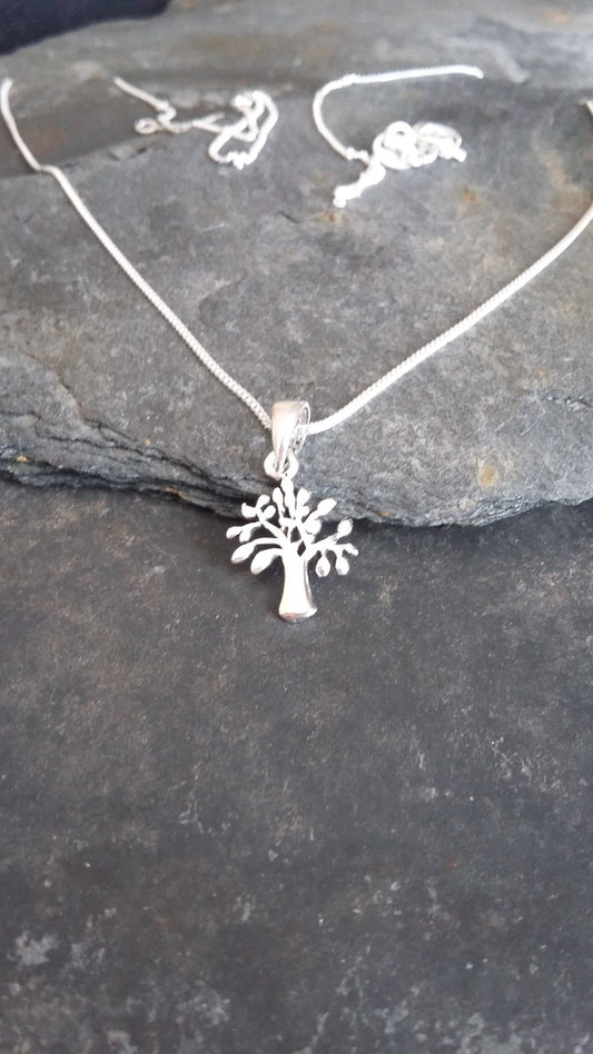 Blue Lily 925 - TREE OF LIFE PENDANT