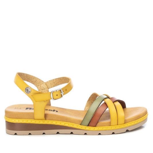 Yellow sandals by Refresh