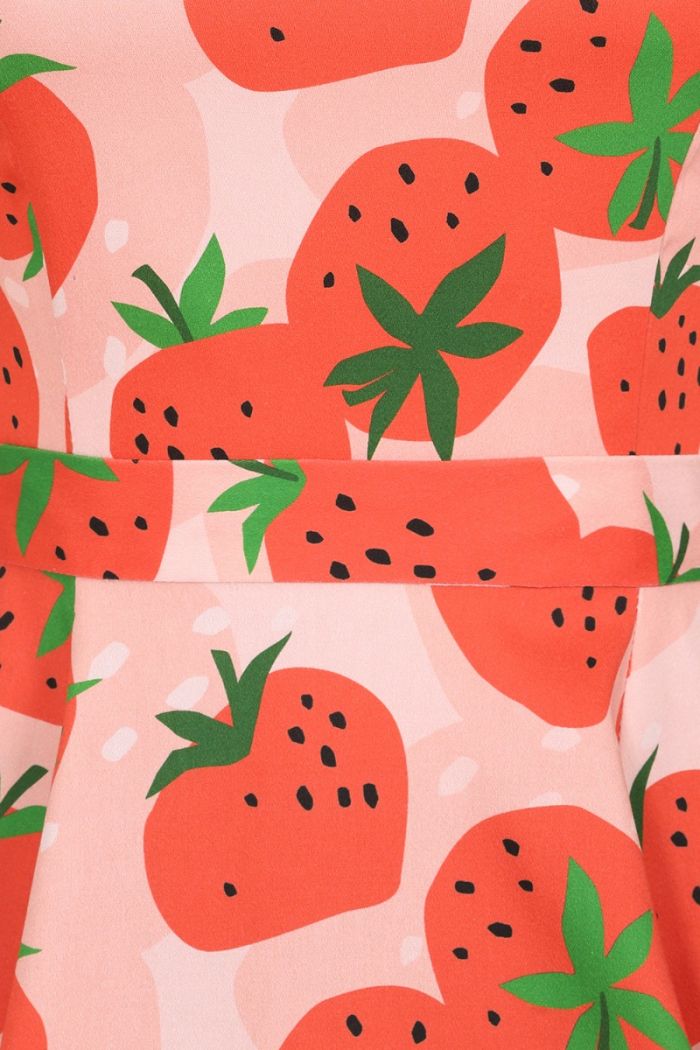Lady Vintage - Strawbelicious Hepburn Dress